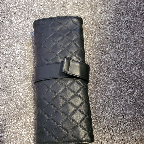 3/$30 π€π EUC brush roll from Sephora - Picture 13 of 16